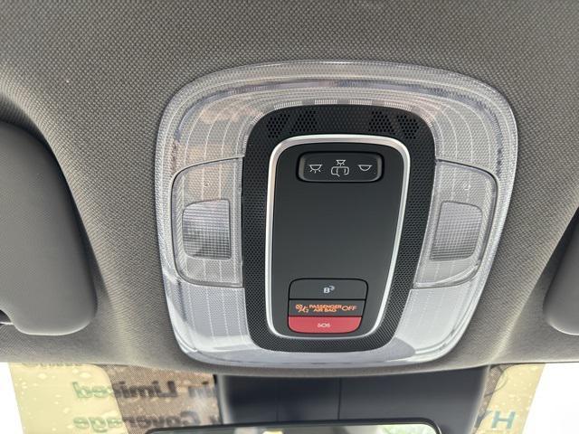 Photo of 2023 Onyx Black Hyundai ELANTRA