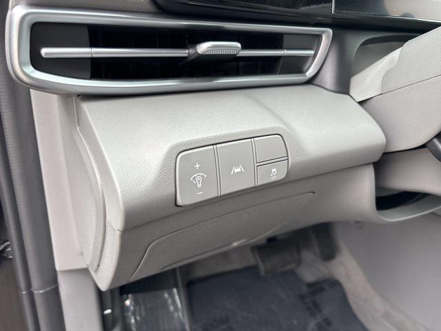 Photo of 2023 Onyx Black Hyundai ELANTRA