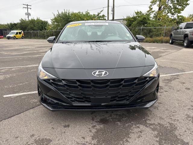 Photo of 2023 Onyx Black Hyundai ELANTRA