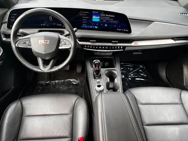 Photo of 2025 Argent Silver Metallic Cadillac XT4