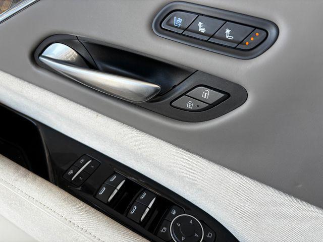 Photo of 2022 Crystal White Tricoat Cadillac Escalade