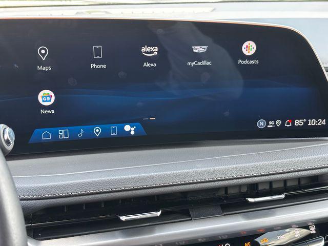 Photo of 2025 Argent Silver Metallic Cadillac XT4