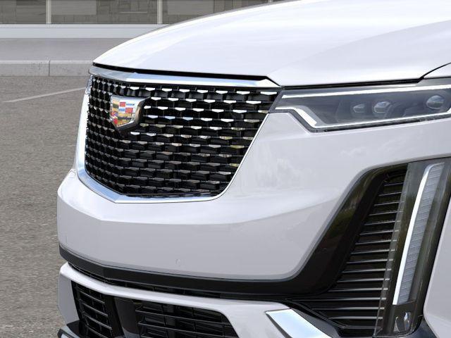 Photo of 2024 Crystal White Tricoat Cadillac XT6