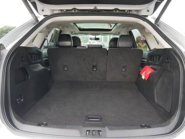 Photo of 2016 Silver Ford Edge