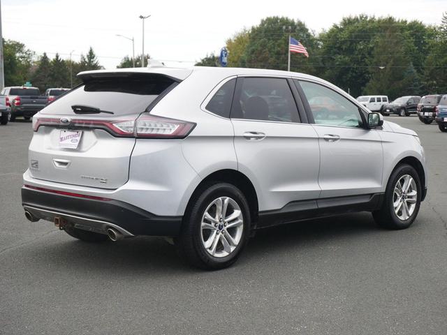 Photo of 2016 Silver Ford Edge