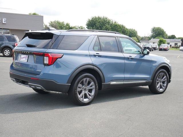 Photo of 2025 Blue Ford Explorer
