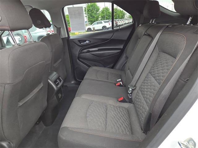 Photo of 2021 Summit White Chevrolet Equinox