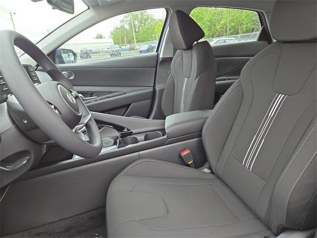 Photo of 2025 Intense Blue Hyundai ELANTRA HEV