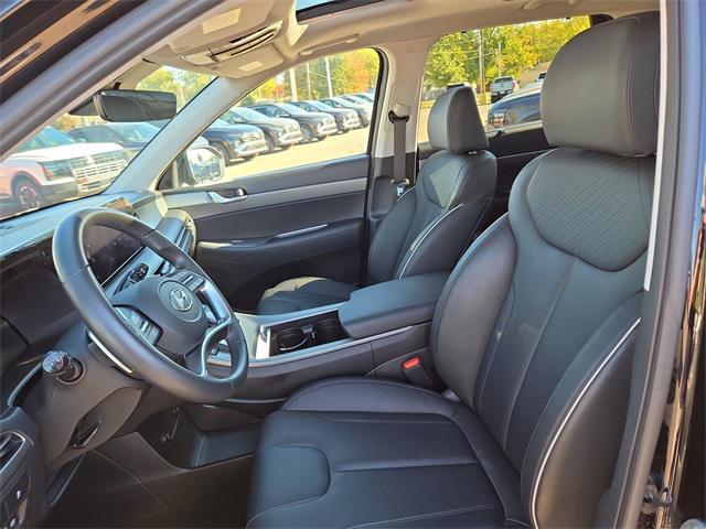 Photo of 2024 Abyss Black Pearl Hyundai PALISADE