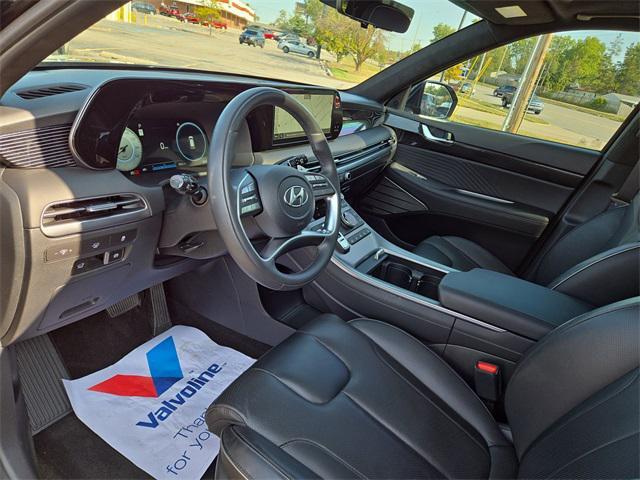 Photo of 2024 Abyss Black Pearl Hyundai PALISADE