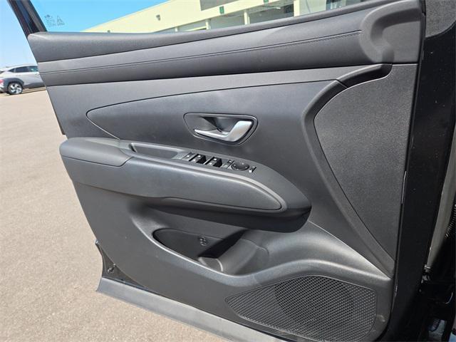 Photo of 2025 Phantom Black Hyundai TUCSON