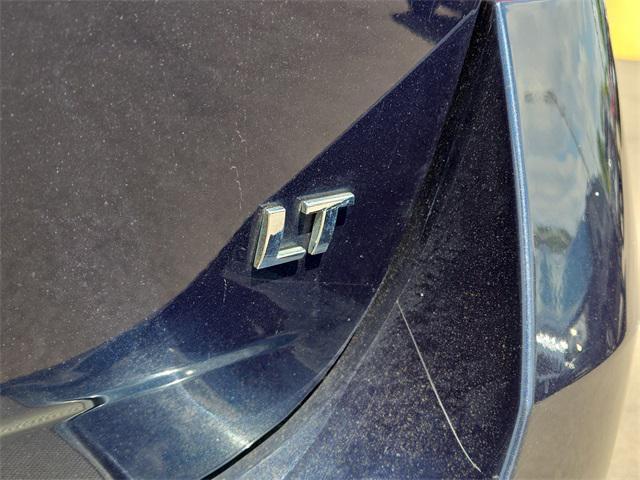 Photo of 2017 Blue Velvet Metallic Chevrolet Equinox