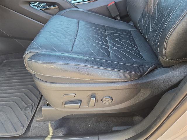 Photo of 2024 Wolf Gray Kia Telluride