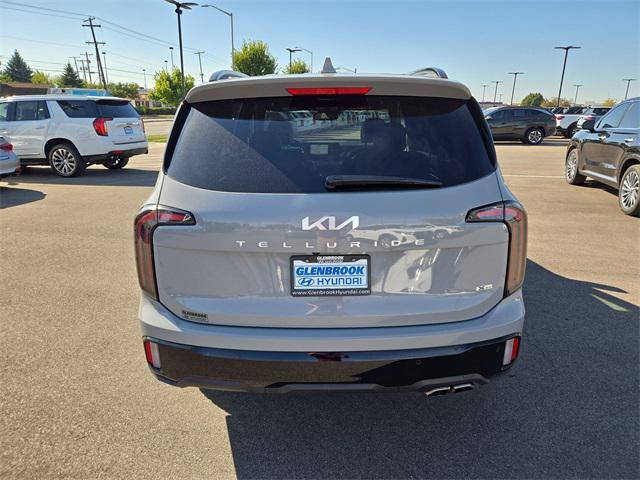 Photo of 2024 Wolf Gray Kia Telluride
