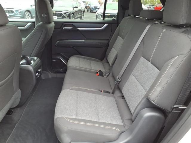 Photo of 2025 Summit White GMC Acadia