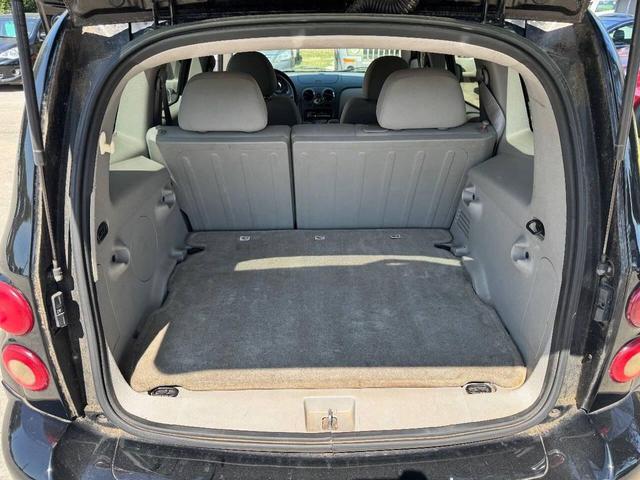 Photo of 2007 Black Chevrolet HHR