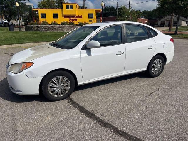 Photo of 2010 Silver Hyundai ELANTRA
