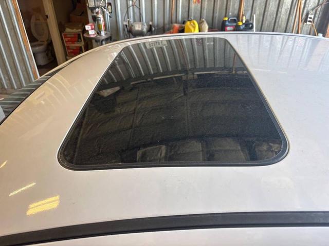 Photo of 2010 Silver Hyundai ELANTRA
