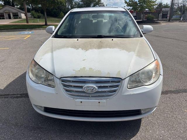 Photo of 2010 Silver Hyundai ELANTRA