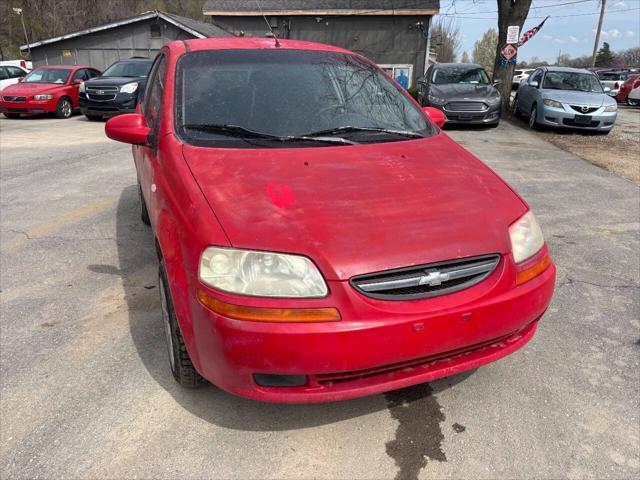 Photo of 2006 Red Chevrolet Aveo