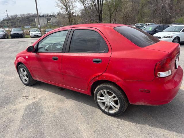 Photo of 2006 Red Chevrolet Aveo
