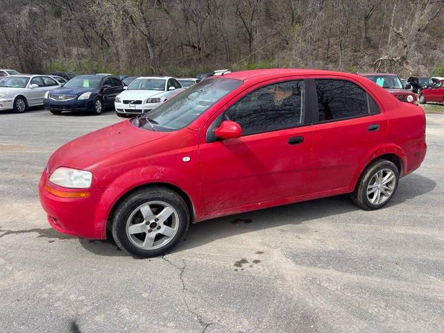 Photo of 2006 Red Chevrolet Aveo