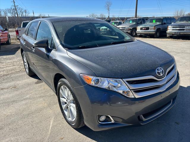 Photo of 2013 Black Toyota Venza