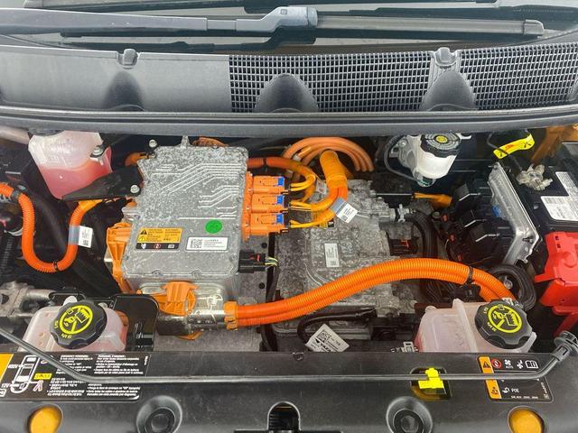 Photo of 2017 Orange Burst Metallic Chevrolet Bolt EV