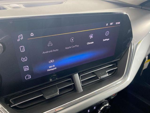 Photo of 2025 Summit White Chevrolet Trax
