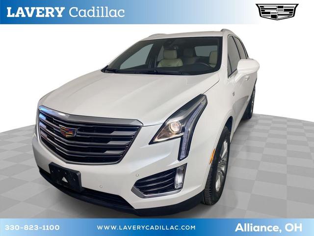 Photo of 2017 Crystal White Tri-Coat Cadillac XT5