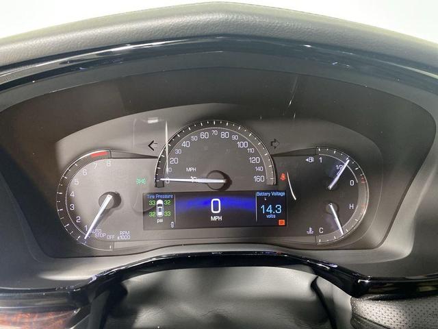Photo of 2017 Crystal White Tri-Coat Cadillac XT5