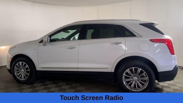 Photo of 2017 Crystal White Tri-Coat Cadillac XT5