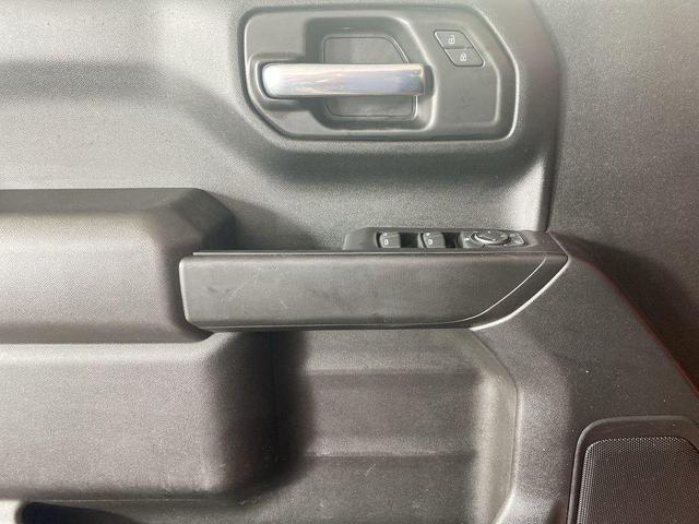 Photo of 2021 Red Chevrolet Silverado 1500