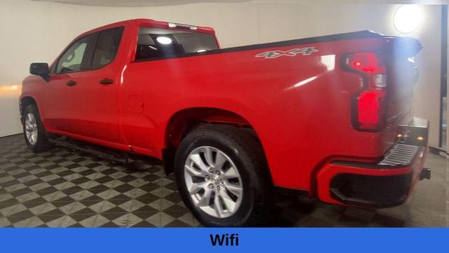 Photo of 2021 Red Chevrolet Silverado 1500