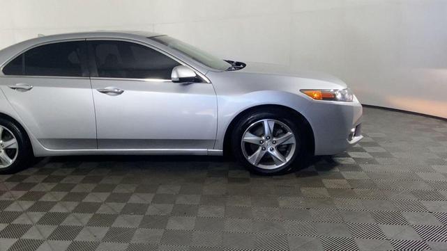 Photo of 2013 Silver Acura TSX