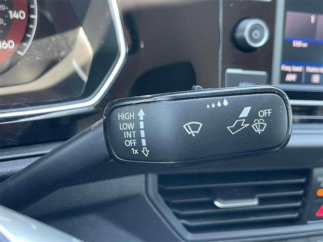 Photo of 2021 Silk Blue Metallic Volkswagen Jetta