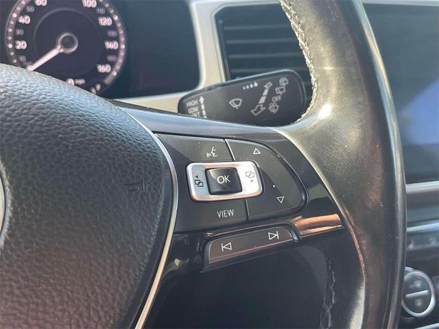 Photo of 2019 Deep Black Pearl Effect Volkswagen Atlas