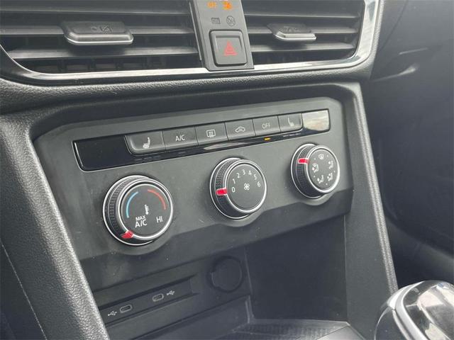 Photo of 2022 Cornflower Blue Volkswagen Taos