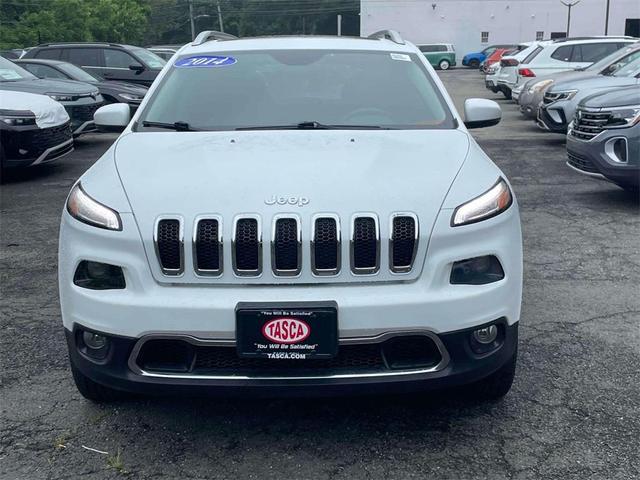 Photo of 2014 Bright White Clearcoat Jeep Cherokee