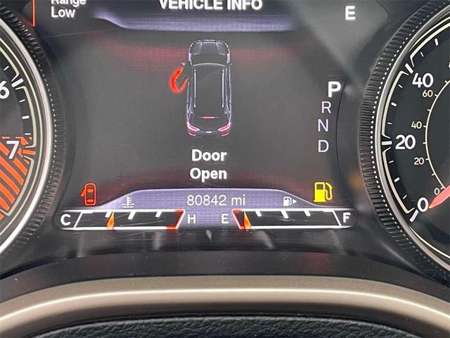 Photo of 2014 Bright White Clearcoat Jeep Cherokee