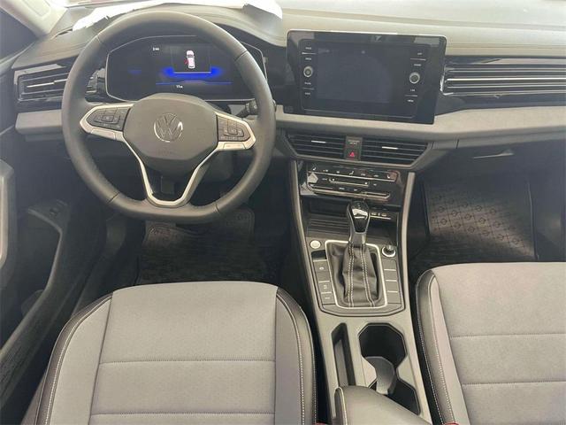 Photo of 2025 Alpine Grey Volkswagen Jetta