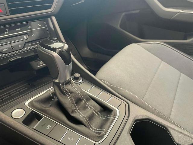 Photo of 2025 Alpine Grey Volkswagen Jetta