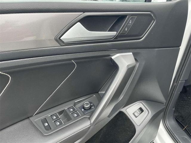 Photo of 2022 Pure White Volkswagen Tiguan