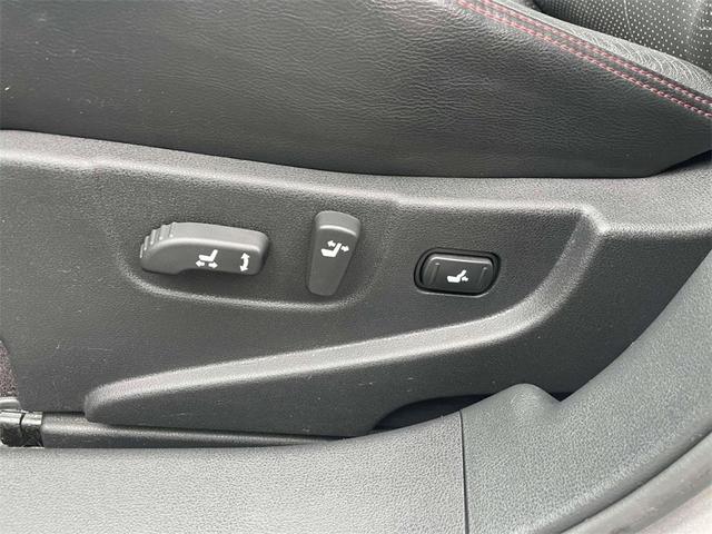 Photo of 2008 Gotham Gray Metallic Nissan Rogue