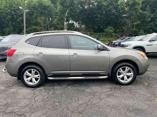 Photo of 2008 Gotham Gray Metallic Nissan Rogue