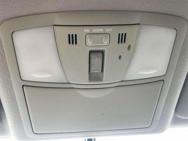 Photo of 2008 Gotham Gray Metallic Nissan Rogue