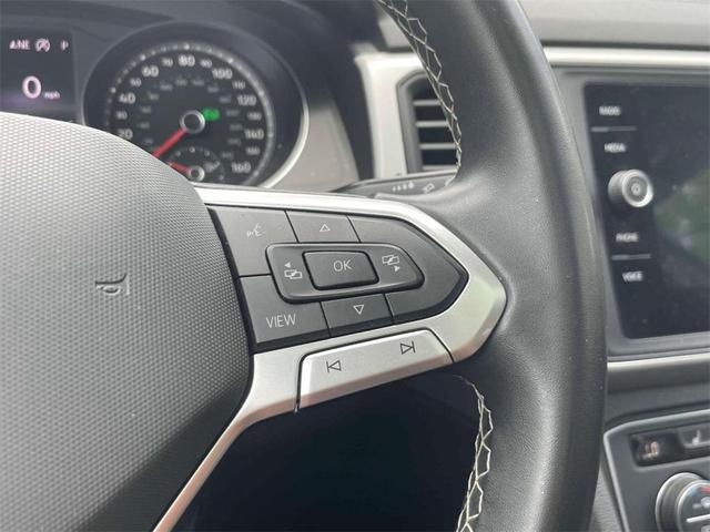 Photo of 2021 Pure White Volkswagen Atlas