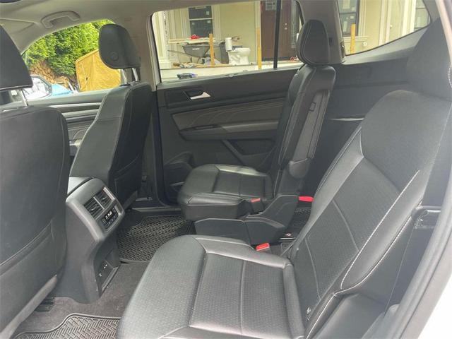 Photo of 2021 Pure White Volkswagen Atlas