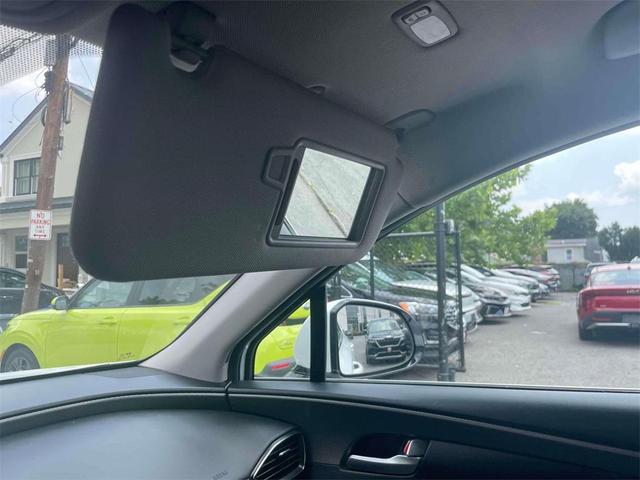 Photo of 2020 Quartz White Hyundai SANTA FE
