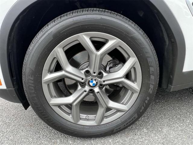 Photo of 2022 Alpine White BMW X3